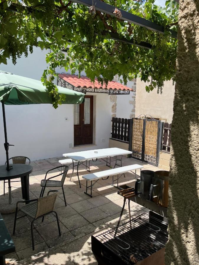 Da Sciuri Case Vacanza Barisciano Exterior foto